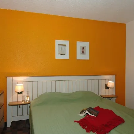 Odalys Saint Loup פארק נופש 3*